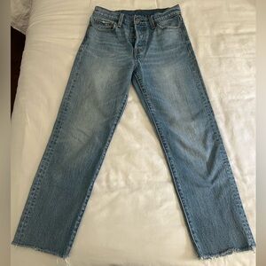 Levi’s Wedgie Straight Fit Light Wash Jeans, Size 26